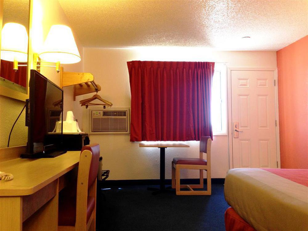 Motel 6-Colby, Ks Oda fotoğraf