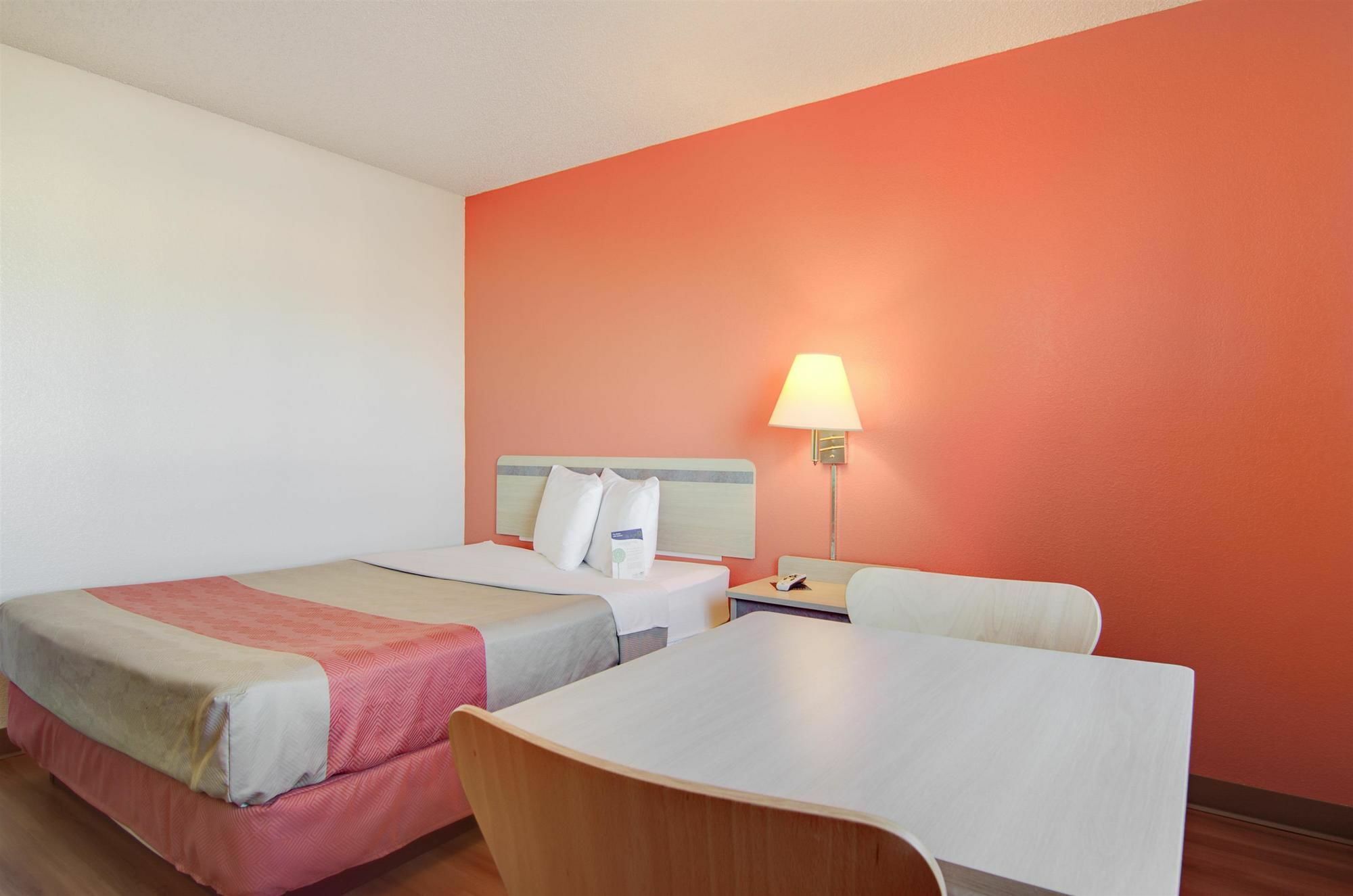 Motel 6-Colby, Ks Dış mekan fotoğraf