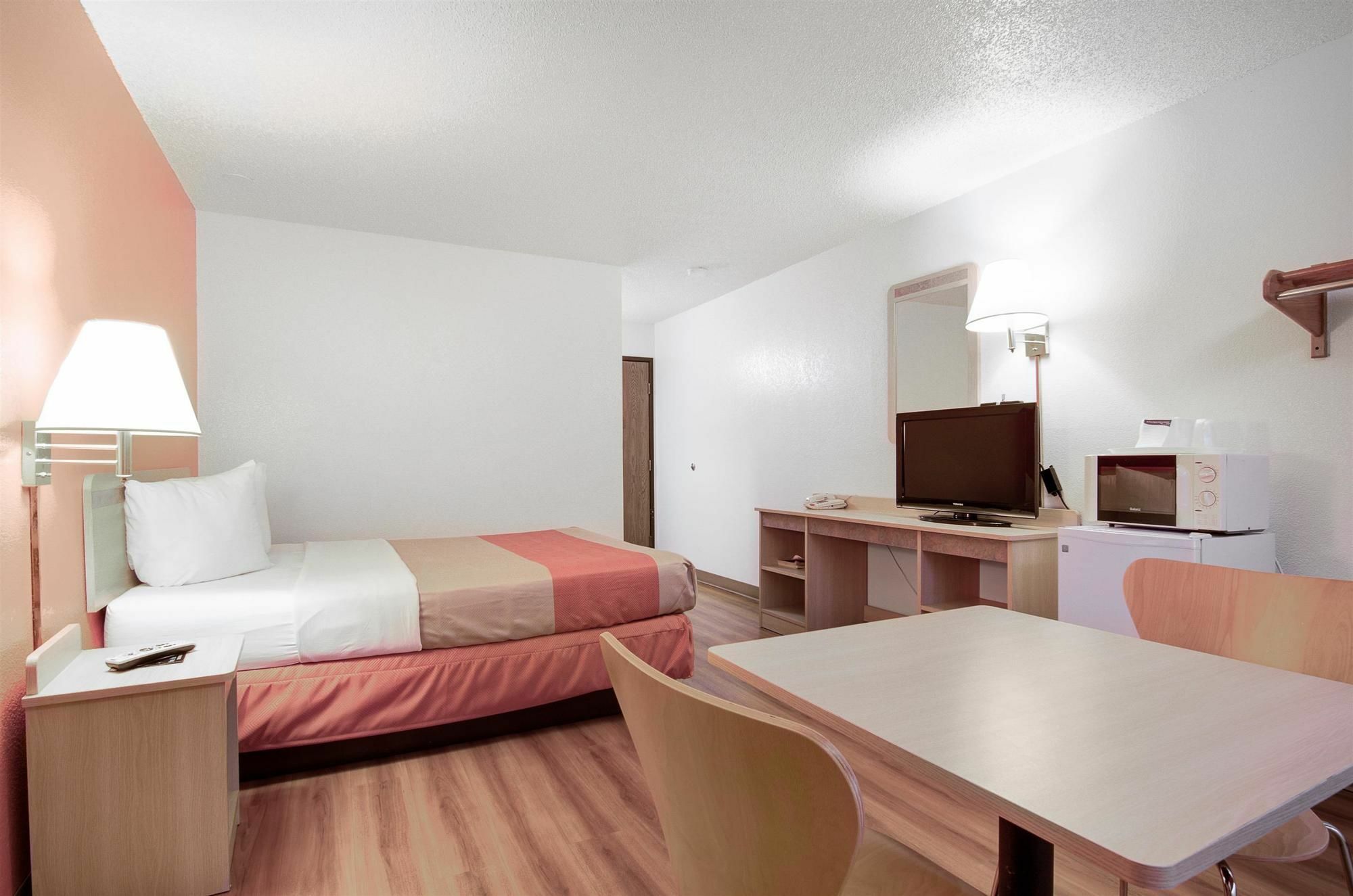 Motel 6-Colby, Ks Dış mekan fotoğraf