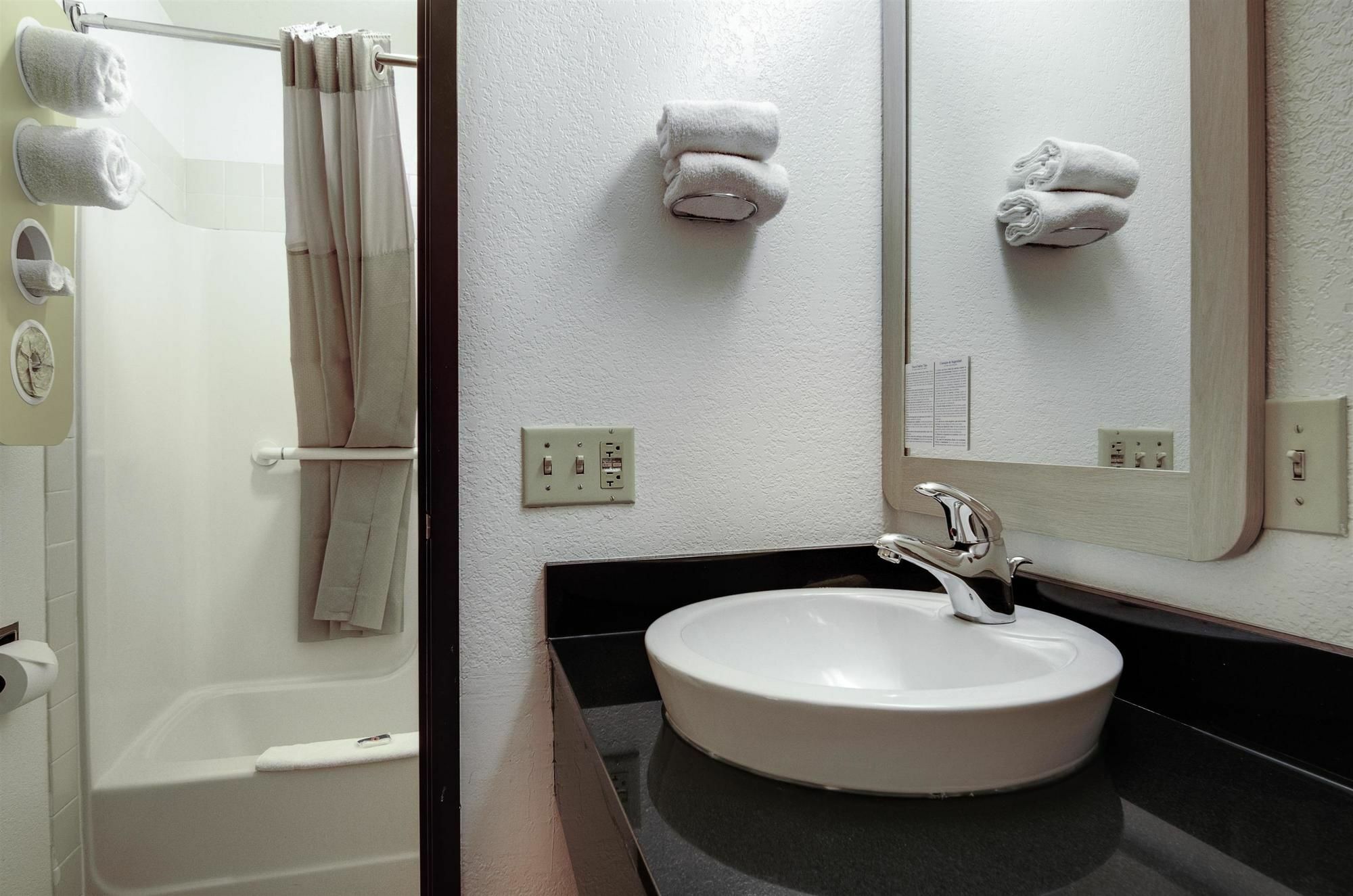Motel 6-Colby, Ks Dış mekan fotoğraf